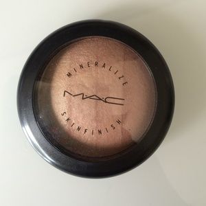 SOLD‼️MAC MSF "redhead"