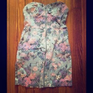 Adorable kimchi blue floral print Denim dress