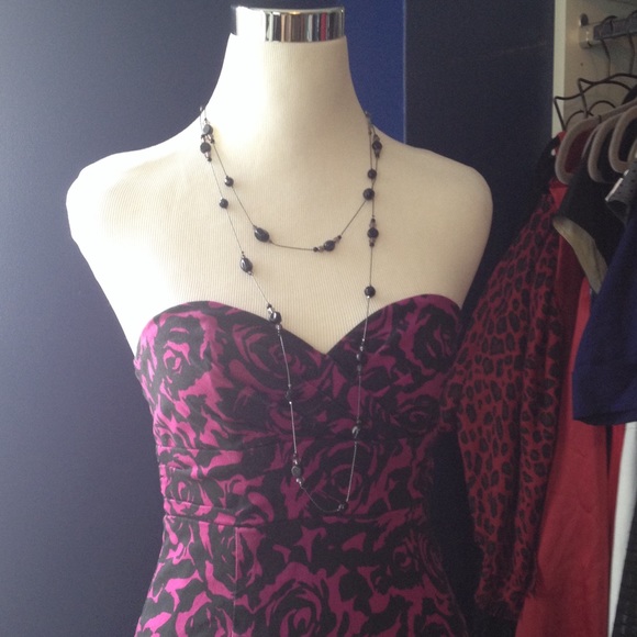 Magenta and Black Dress X - Picture 2 of 2
