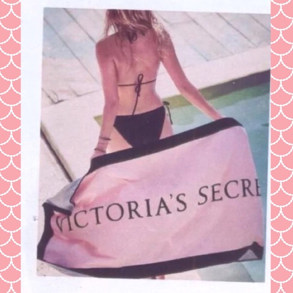 💗VS Beach Towel - NWOT