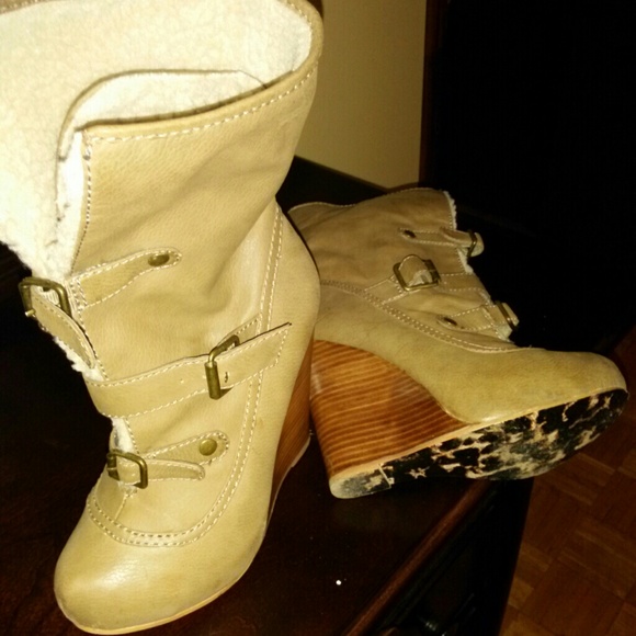 Shoes and boots - Picture 4 of 4