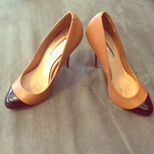 H by Halston cap toe pumps
