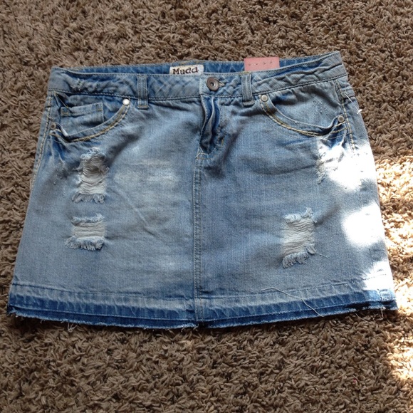 NWT distressed Jean skirt