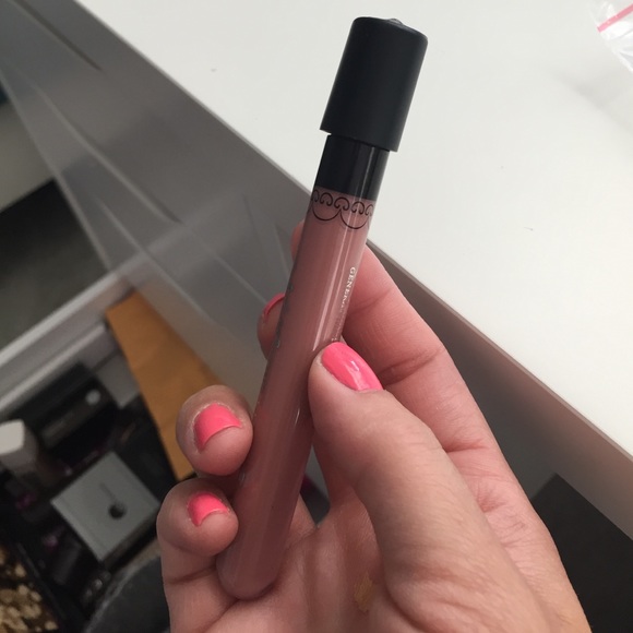 Dupe for kat Von D Lolita