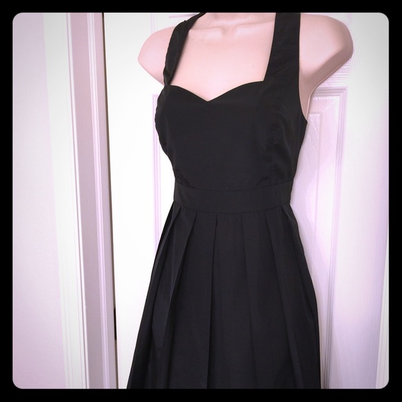 Sold🚫 Retro rockabilly sweetheart dress cutout