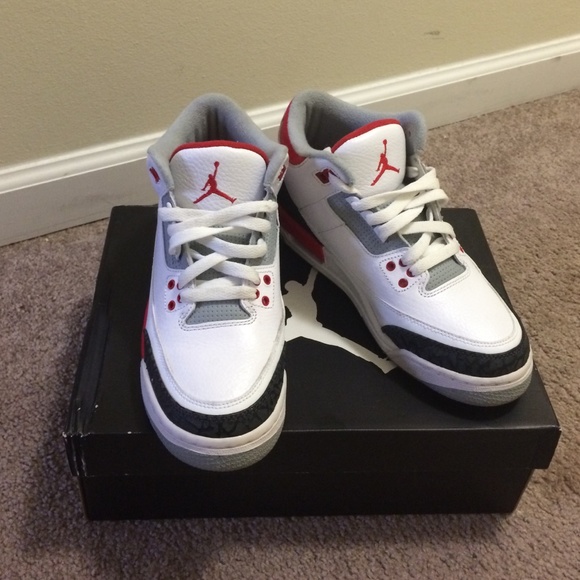 Jordan Shoes - ❌SOLD❌Air Jordan 3 retro- Fire Reds