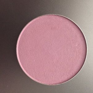 Mac blush in unconventional