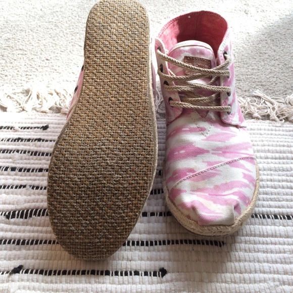 Pink Patterned TOMS - Picture 4 of 4