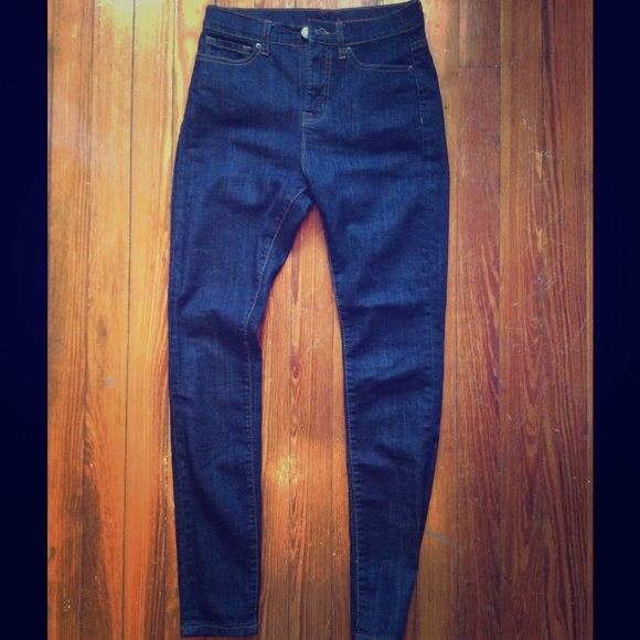 Basic dark denim skinny jeans