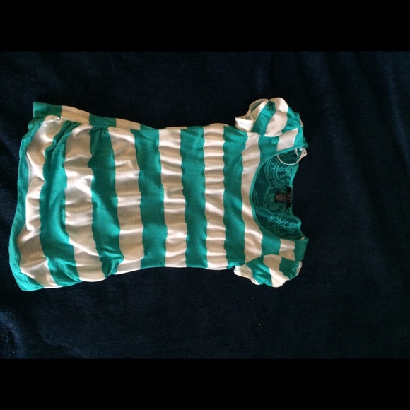 Cute Lacey Tee - Picture 1 of 2