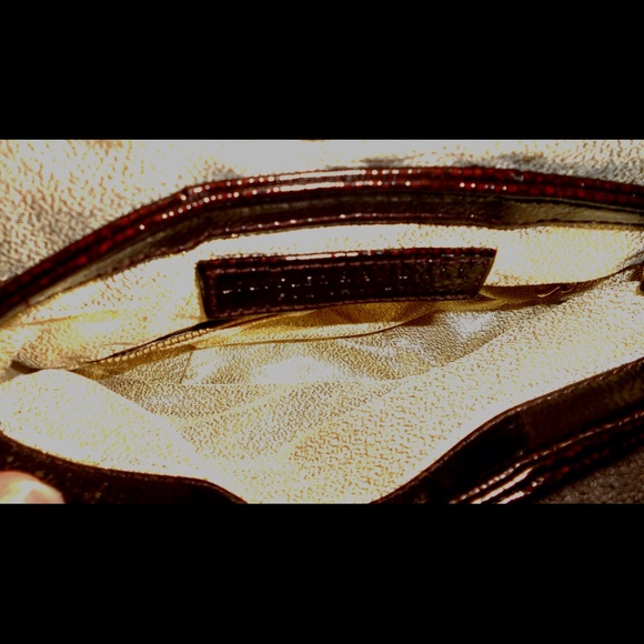 Loeffler RANDALL Brown Patent Flower Wristlet - Picture 3 of 4