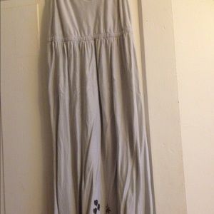 Maxi dress. Grayish purple with floral details