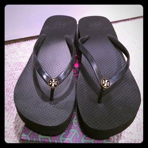 NWOT Tory Burch Flip Flops