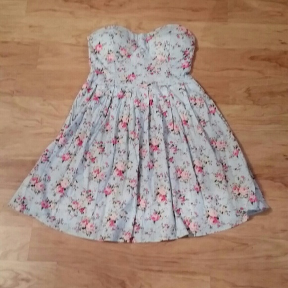 Girly summer dress