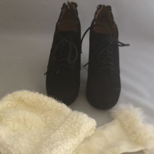 Winter shoes in black