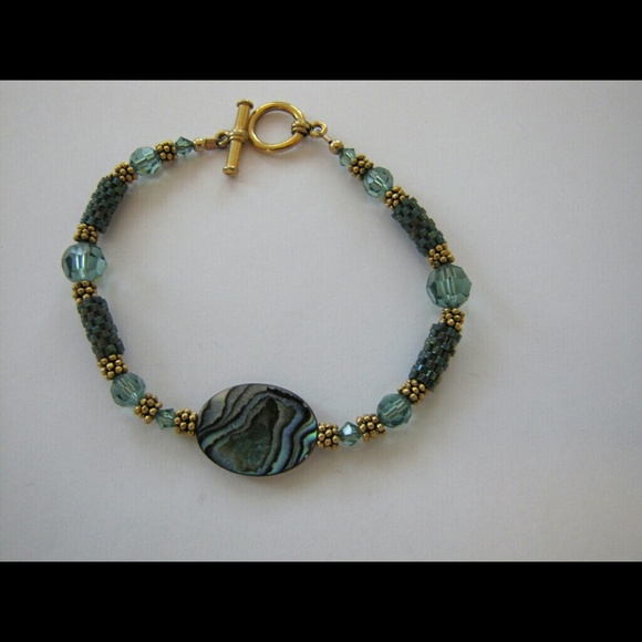 Green Hand Made Swarovski Crystal Beaded Bracelet - Picture 1 of 4