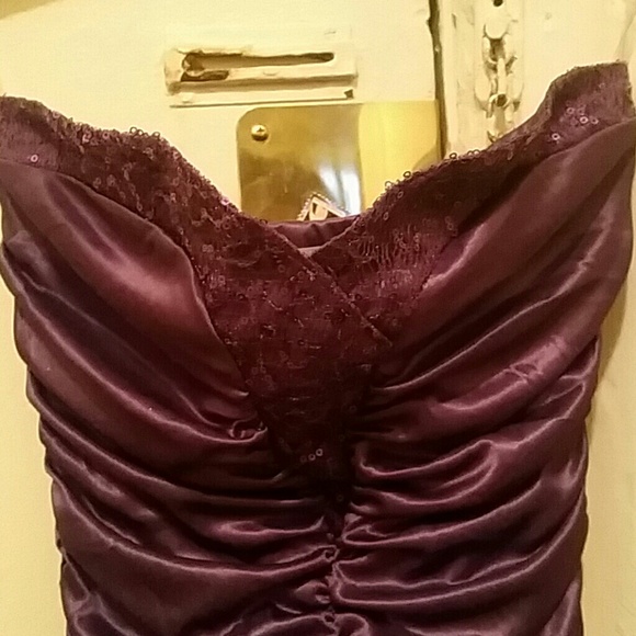 Dress - Picture 2 of 2