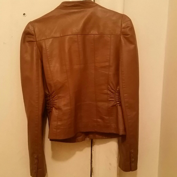 Short jacket - Picture 2 of 2