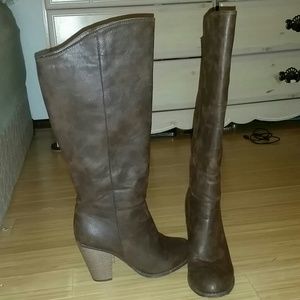 Forever 21 Faux Leather Heeled Boots