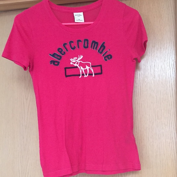 Pink Kids Abercrombie t-shirt
