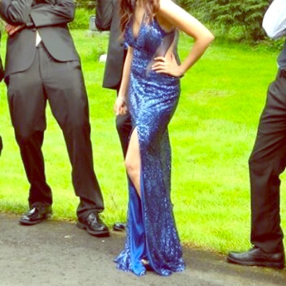 Beautiful navy blue sequined prom dress
