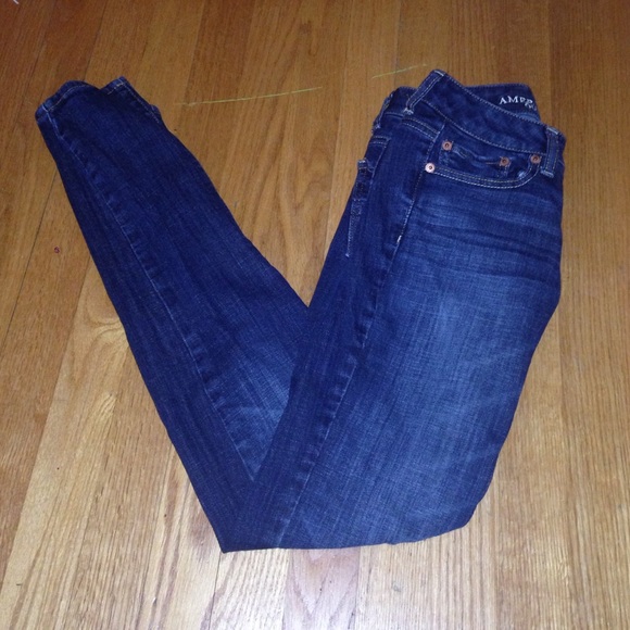 SOLD ON MERĆARI