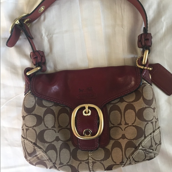 Small coach purse - authentic