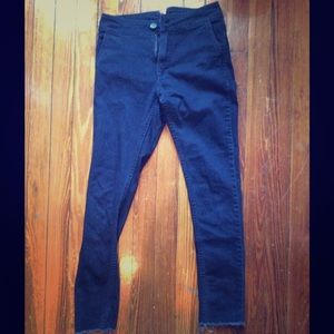 Dark blue skinny cutoff jeans