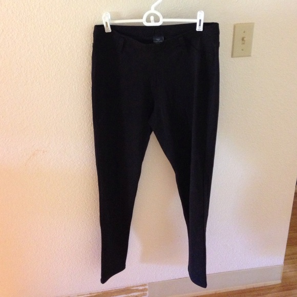 Black jeggings