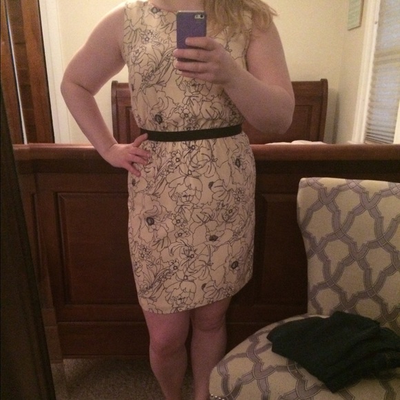 🚫sold in bundle🚫 loft size medium dress.