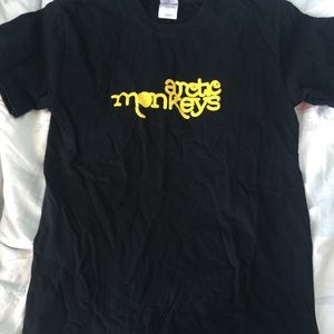 Black arctic monkeys tshirt