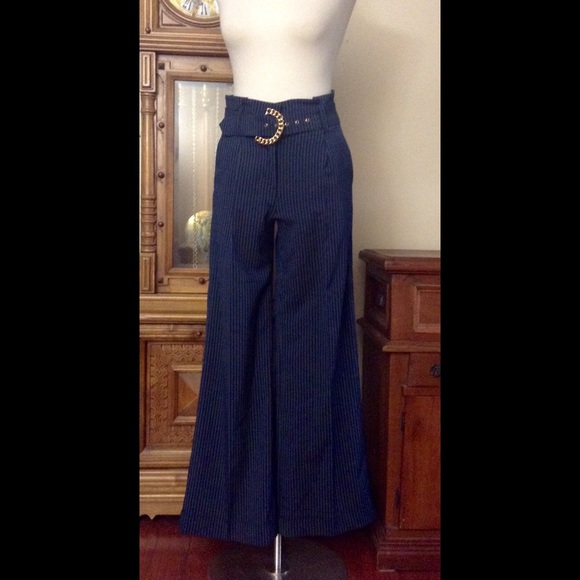 Stunning vintage look high waist pants!