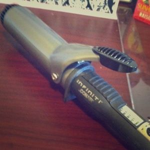 Consort large barrel hair curler
