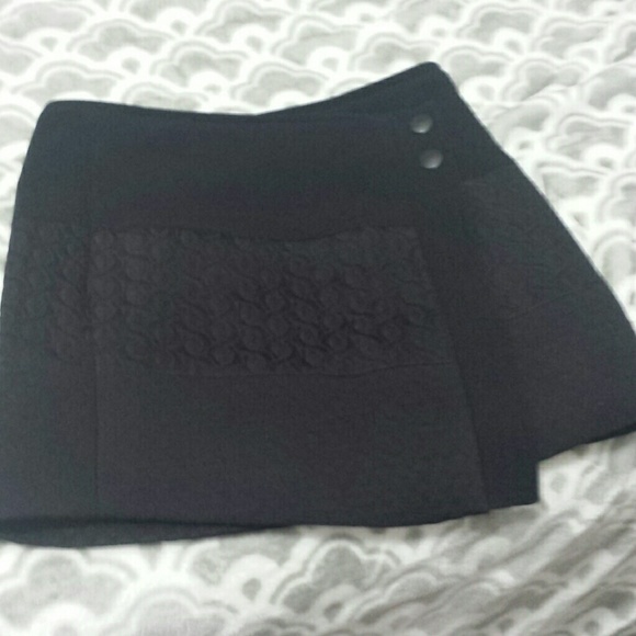 Cabi wrap  skirt - Picture 1 of 3