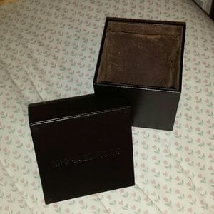 Michael kors leather watch box