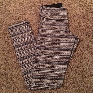 Patterned leggings