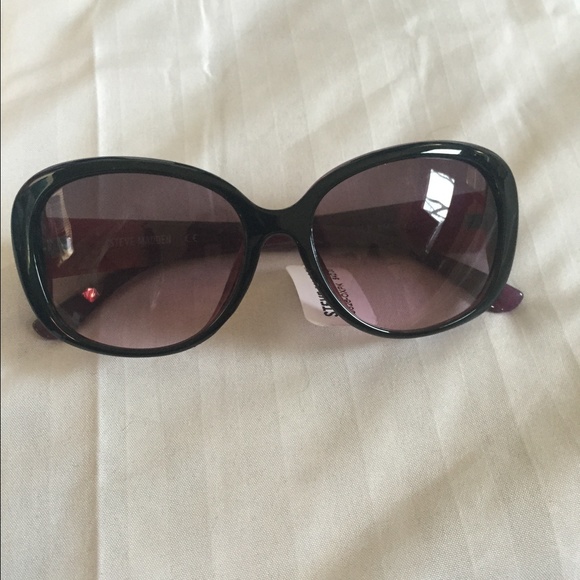 Purple Steve Madden sunglasses