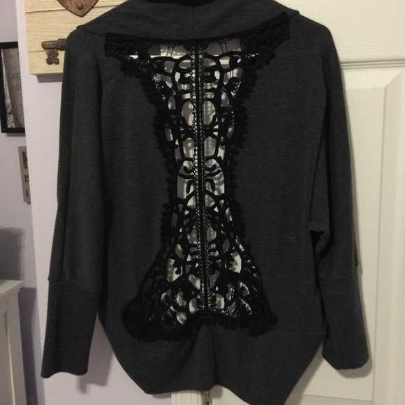 🚫TRADED-Charlotte Russe lace back cardigan - Picture 2 of 2
