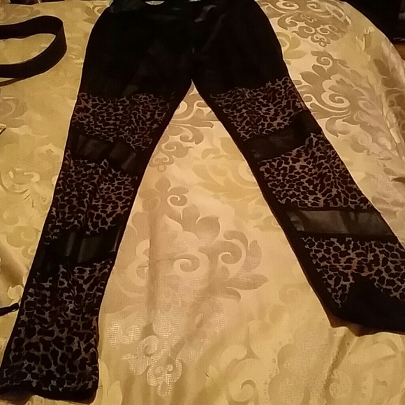 Leggings - Picture 2 of 2