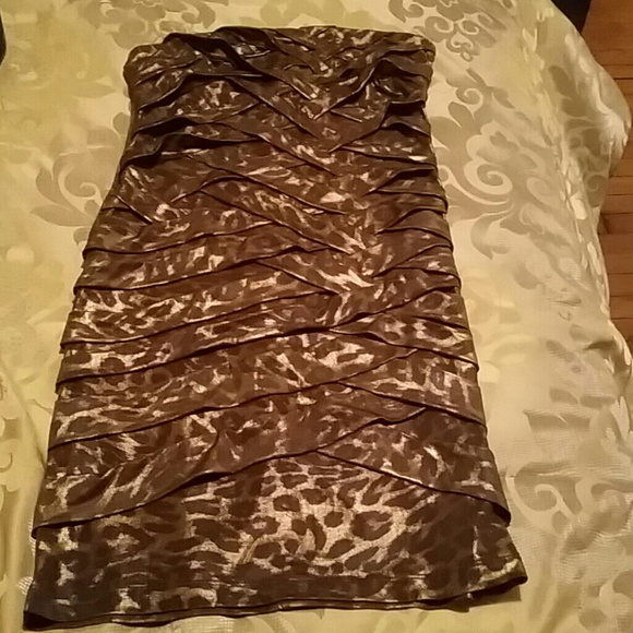 Dress - Picture 1 of 1