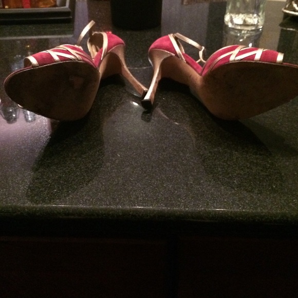 Brian Atwood heels πππ - Picture 4 of 4