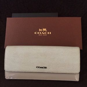 AUTHENTIC Coach wallet