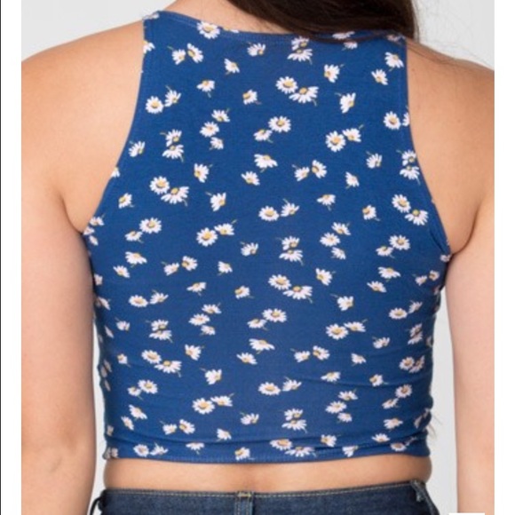 Daisy crop top - Picture 2 of 2