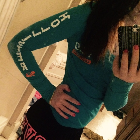 Long sleeve Hollister shirt