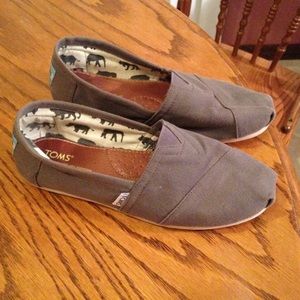 Toms - gray color