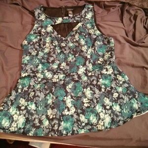 Torrid sleeveless peplum top