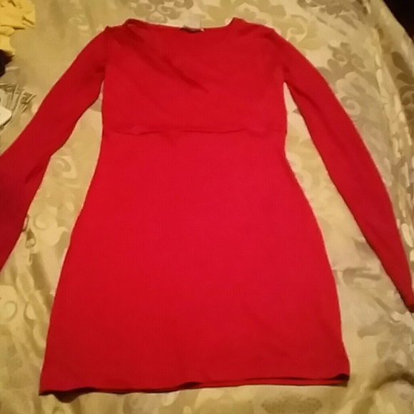 Red dress - Picture 1 of 2