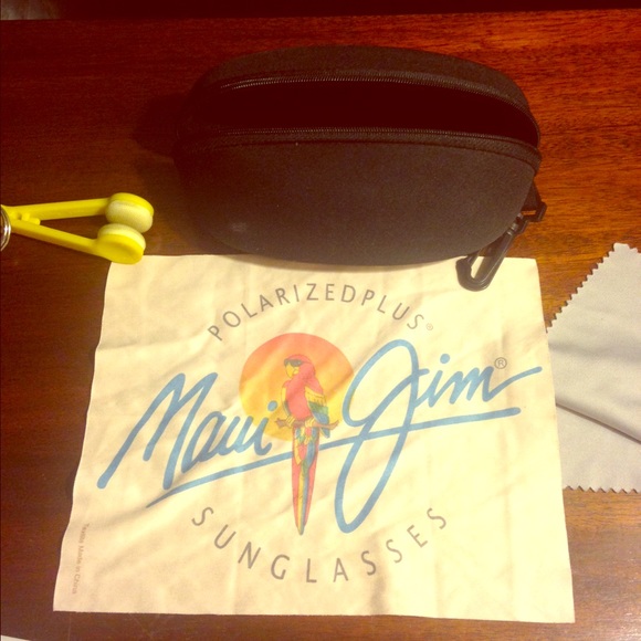 Maui Jim sunglass case