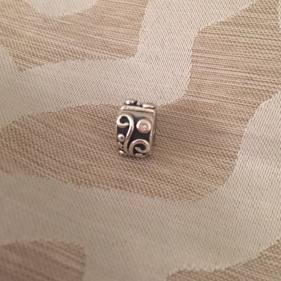 Pandora clip with gems (retired)