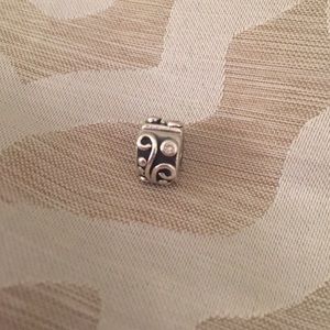 Pandora clip with gems (retired)